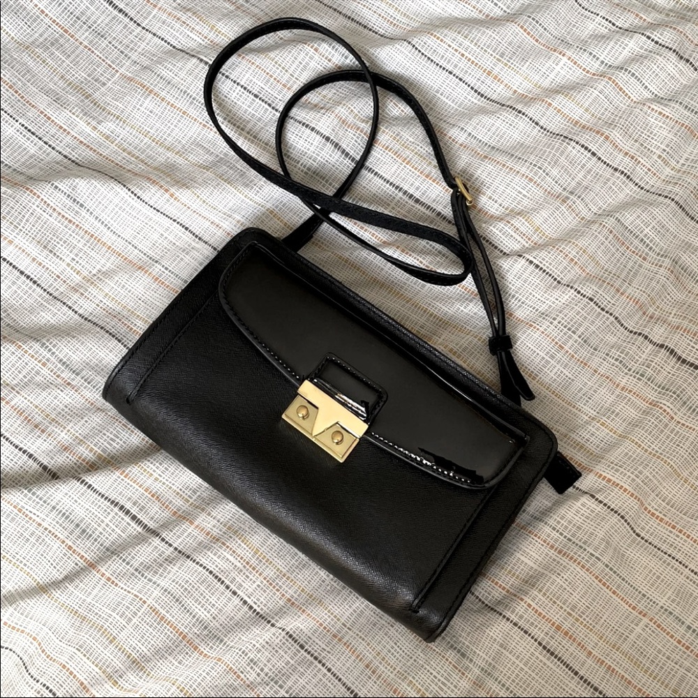 JCREW black crossbody with gold clasp